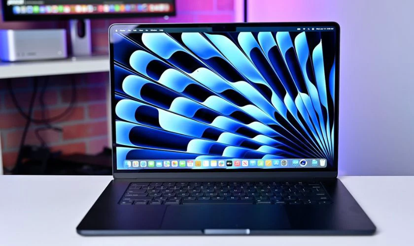 MacBook Air 15 inch