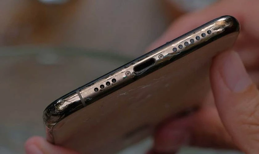 Một số nguy&ecirc;n nh&acirc;n khiến loa điện thoại iPhone bị r&egrave;