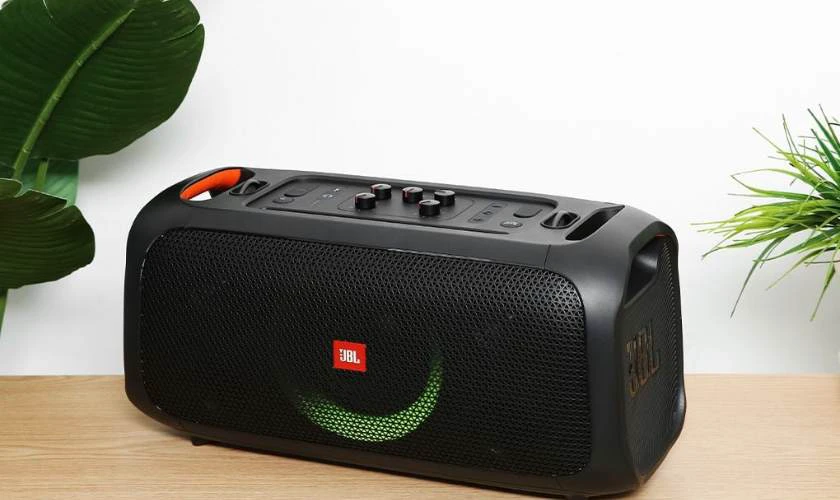 Loa JBL Party Box On The Go