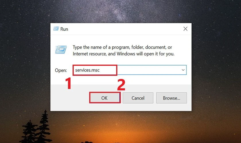 Nhấn tổ hợp ph&iacute;m Windows + R để nhập services.msc