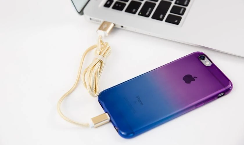 Đưa iPhone về DFU bằng n&uacute;t home cảm ứng để sửa lỗi camera bị đen