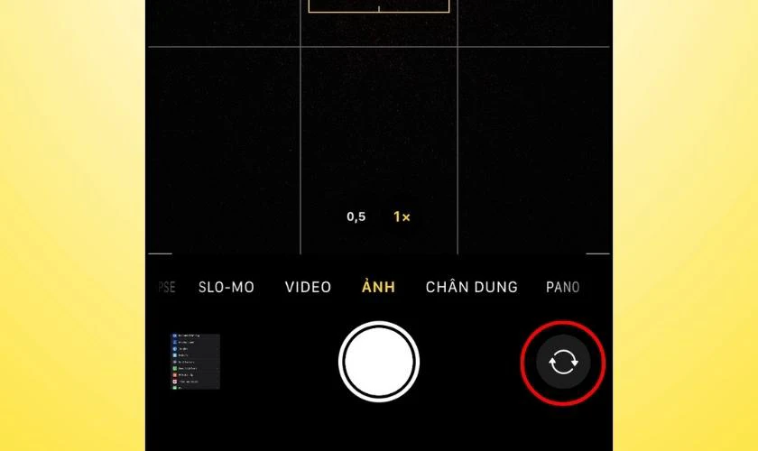Chuyển đổi camera trước v&agrave; sau để sửa khi iPhone lỗi camera bị đen
