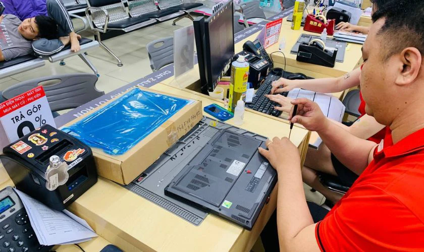 Thay cáp màn hình laptop bị đứt tại Điện Thoại Vui