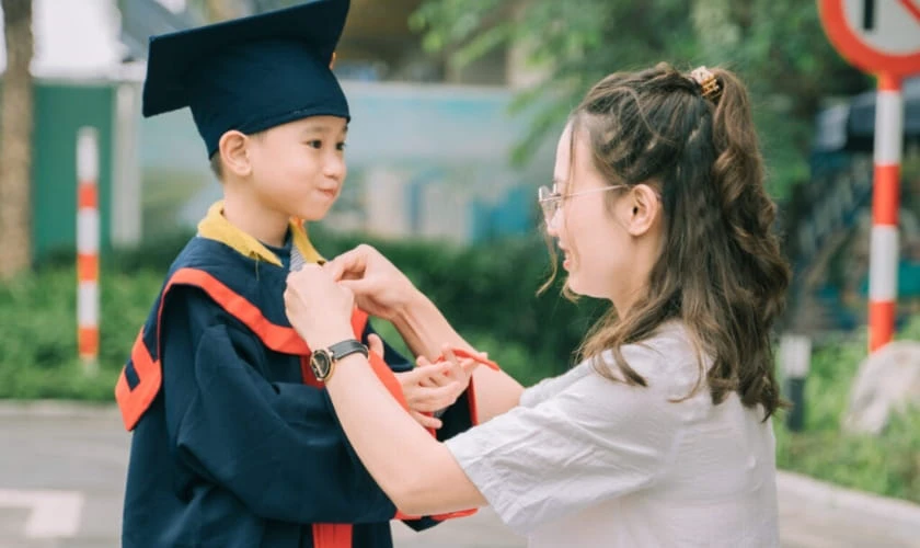 Lời chúc cho học sinh mầm non dành cho bố mẹ chúc con