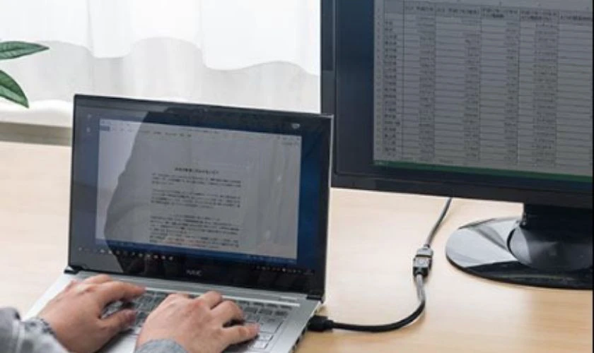 Cáp kết nối hoặc màn hình ngoài gặp vấn đề