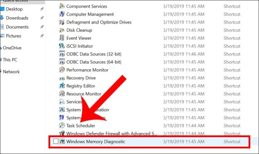 Hộp thoại Administrative Tools hiện ra, bạn ấn chọn tiếp v&agrave;o Windows Memory Diagnostic