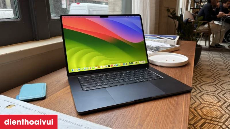 M&agrave;n h&igrave;nh Liquid Retina 13.6 inch