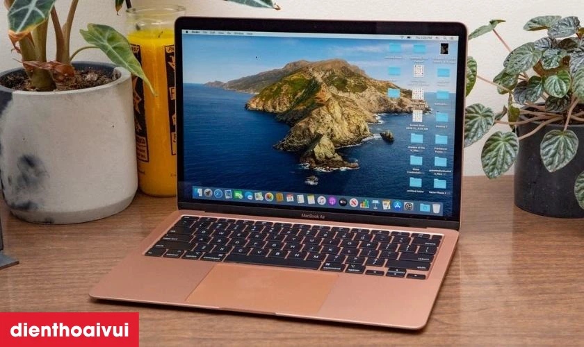 Macbook Air cũ