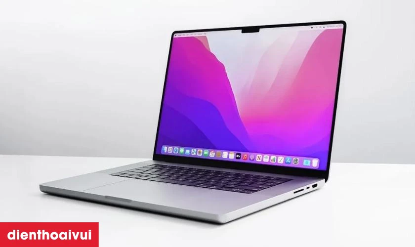 Macbook Pro cũ