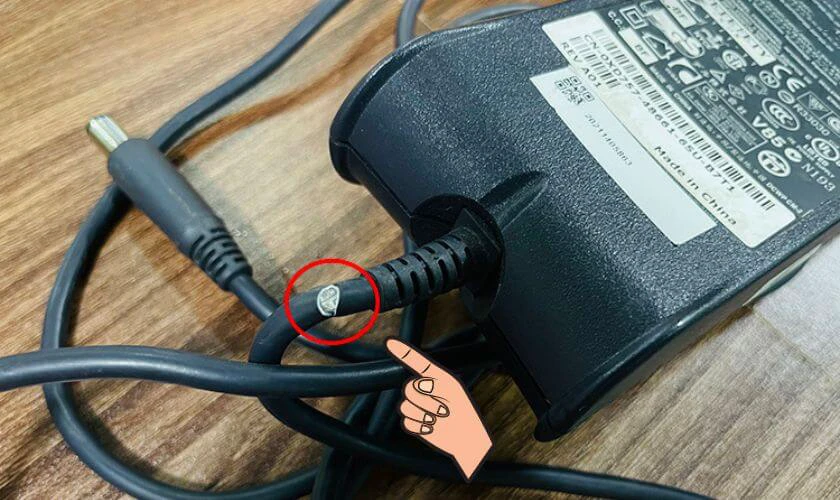 Kiểm tra dây cáp, nguồn điện đảm bảo kết nối an toàn, ổn định