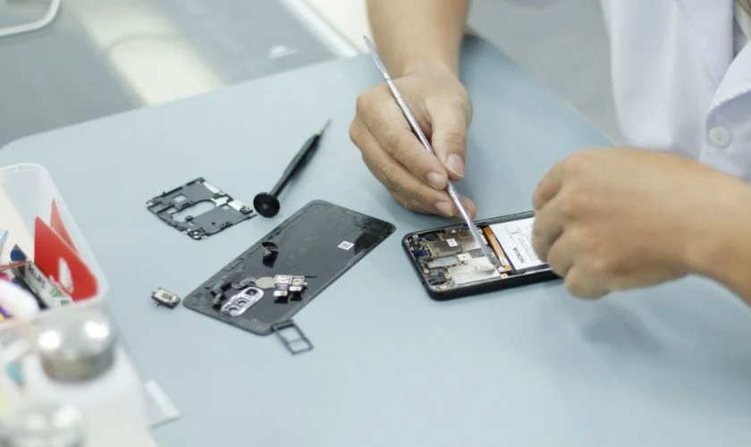 C&aacute;ch chọn nơi sửa lỗi m&agrave;n h&igrave;nh Samsung Note 20 Ultra bị sọc xanh uy t&iacute;n