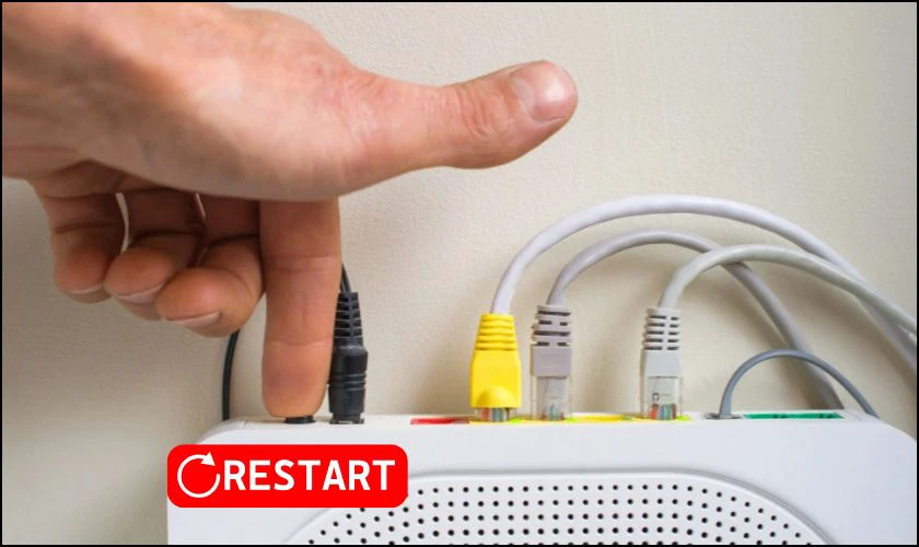 Thực hiện khởi động lại Router