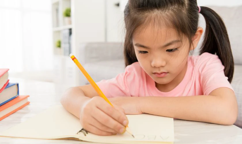 Tạo th&oacute;i quen học tập đều đặn mỗi ng&agrave;y