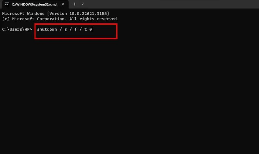 Nhập vào câu lệnh shutdown / s / f / t 0 sau đó nhấn Enter
