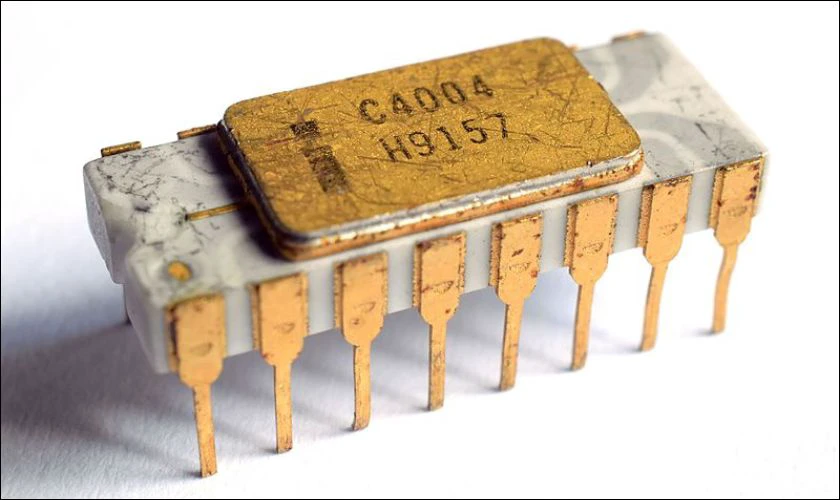 Vi xử lý Intel 4004 ra đời mở ra con đường phát triển mới của công nghệ bán dẫn