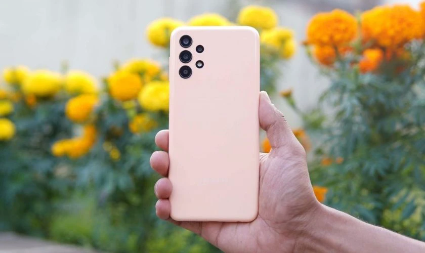 Galaxy A13 6GB 128GB cũ đẹp phù hợp với người ưu tiên màn hình lớn
