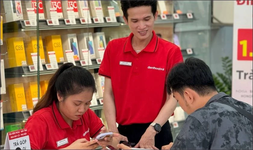 Mua điện thoại cũ, giá rẻ ở đâu chính hãng?