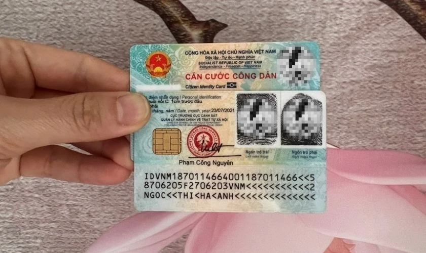 Cần có Căn cước công dân (CCCD) bản gốc, còn thời hạn sử dụng và rõ nét
