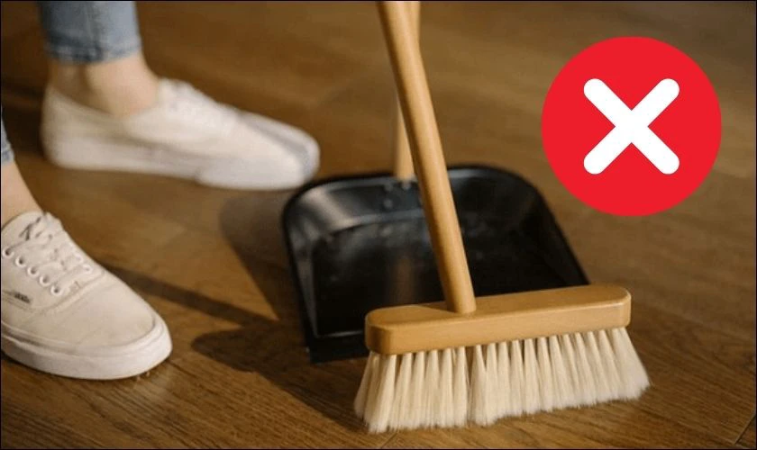Kh&ocirc;ng qu&eacute;t nh&agrave; hoặc đổ r&aacute;c v&agrave;o m&ugrave;ng 3 Tết