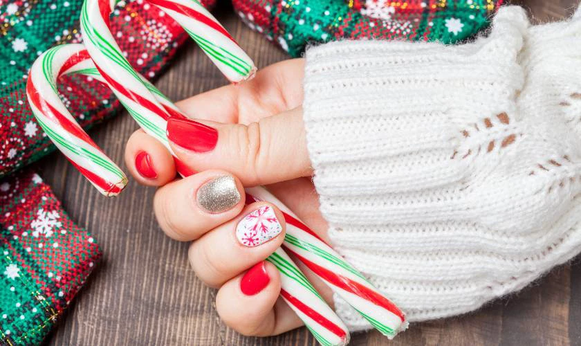 Nail Gi&aacute;ng sinh trang tr&iacute; b&ocirc;ng tuyết v&agrave; tuần lộc mới
