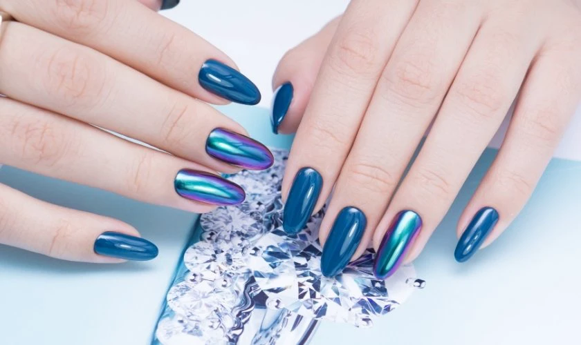 Mẫu nail Gi&aacute;ng sinh tr&aacute;ng gương