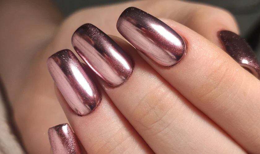 Mẫu nail tr&aacute;ng gương mới
