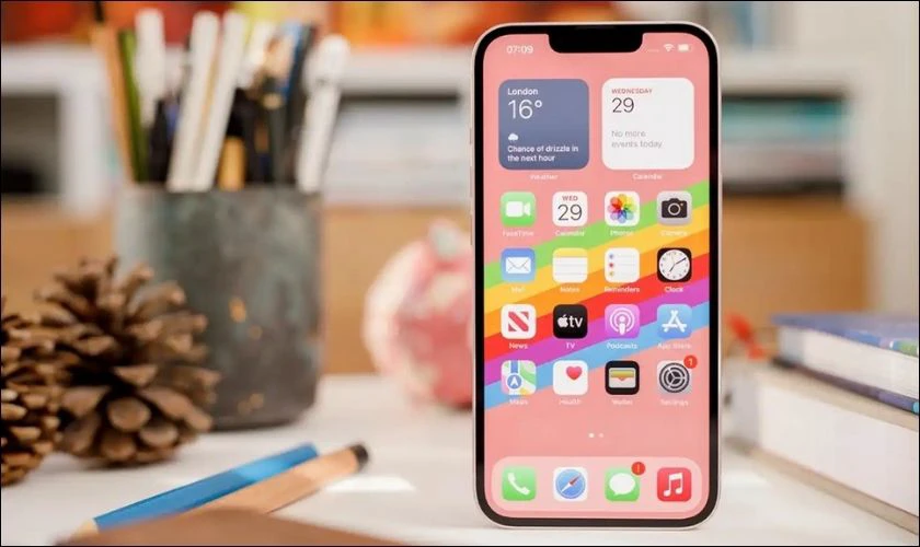 Vì sao thà mua iPhone cũ hơn là mua Android mới?