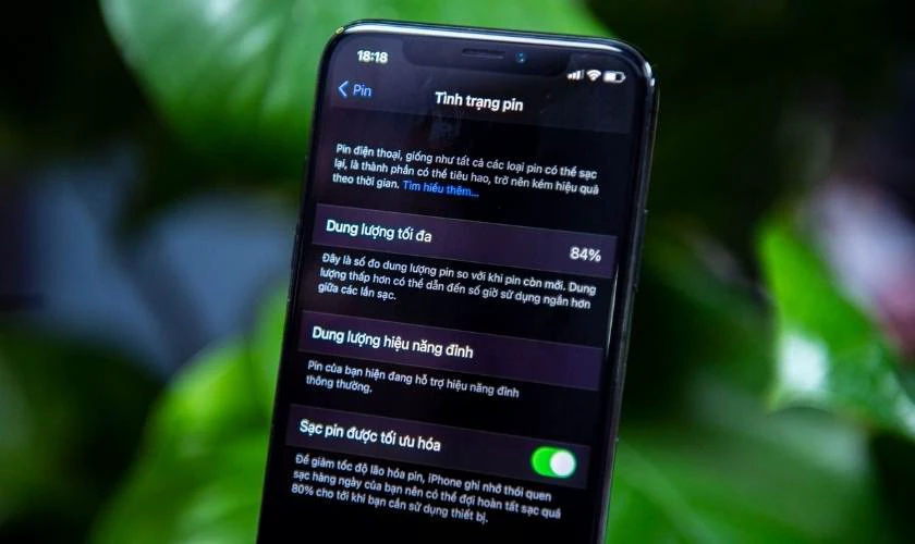 Nên mua iPhone cũ nào nếu cần pin tốt?