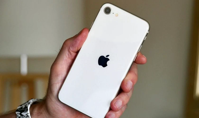 iPhone SE Series nhỏ gọn với sức mạnh ph&ugrave; hợp