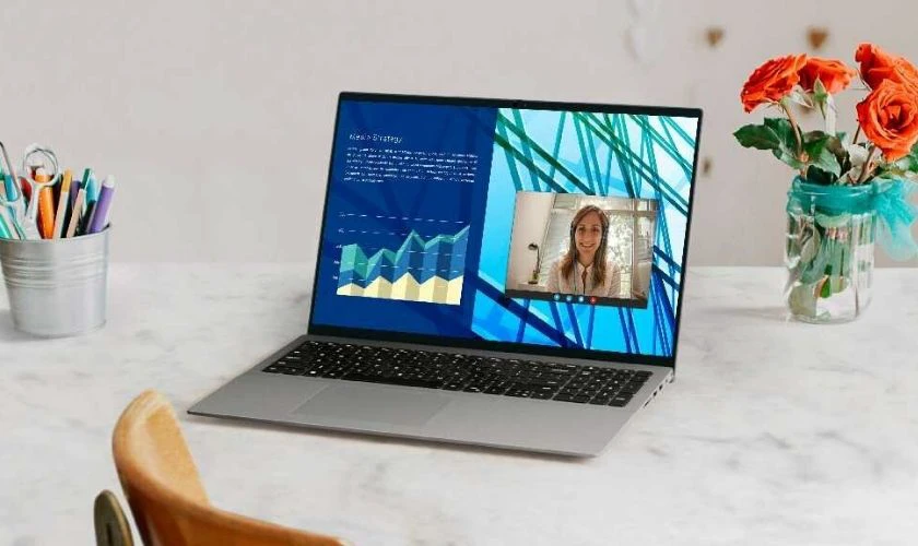 Laptop Dell Vostro 16 5630