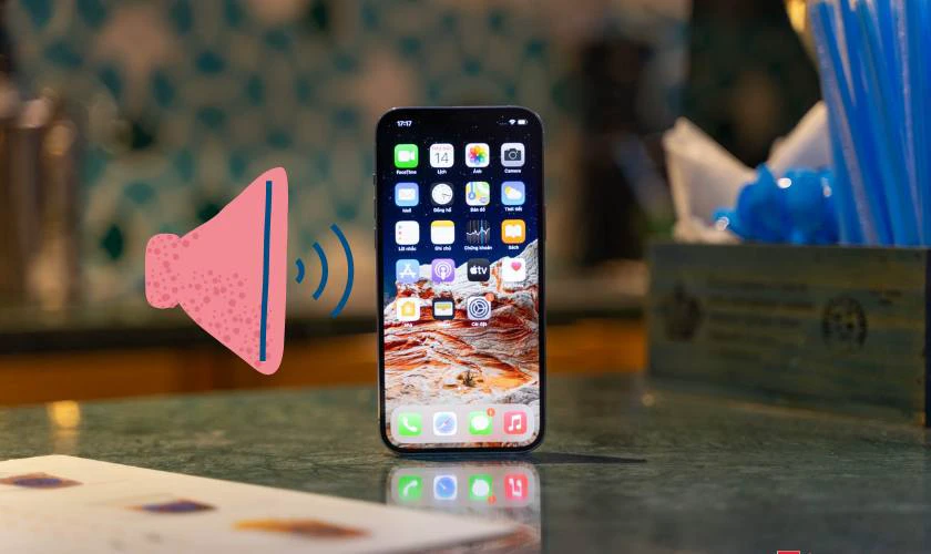 Nhạc chu&ocirc;ng iPhone 12 Pro Max bị nhỏ