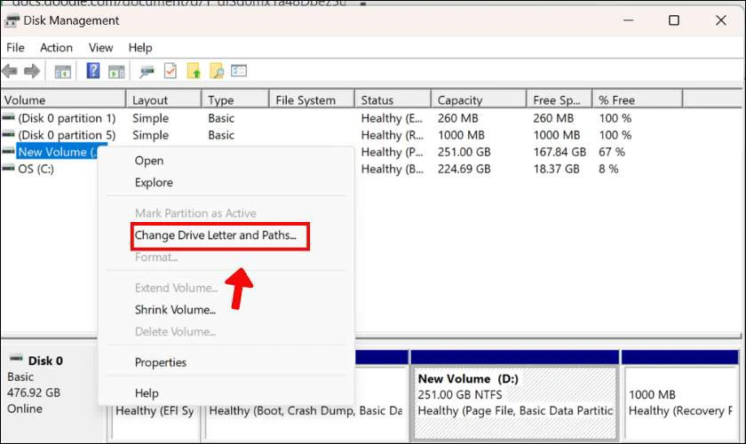 Click chuột phải v&agrave;o ổ cứng bạn muốn hiển thị. Chọn Change Drive Letter and Paths