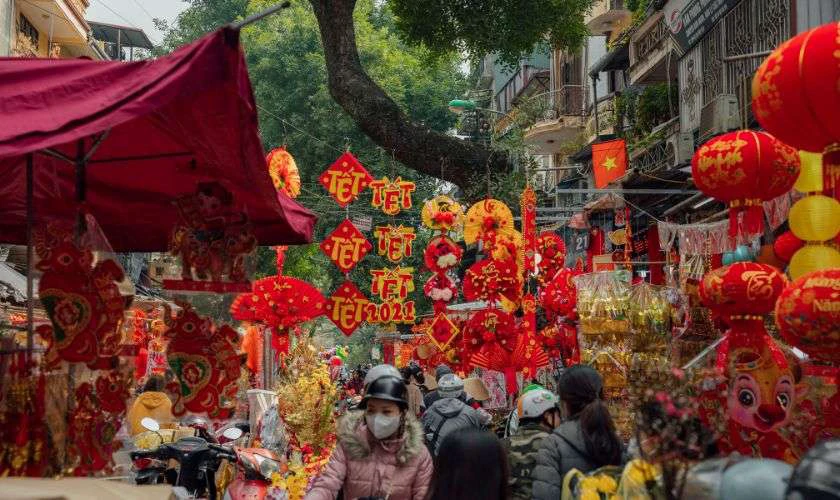 “Xuân Họp Mặt” là những bài nhạc Tết hay nhất