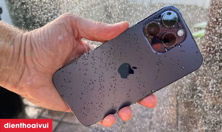 Nguy&ecirc;n nh&acirc;n camera trước iPhone 14 Pro Max bị hư hỏng