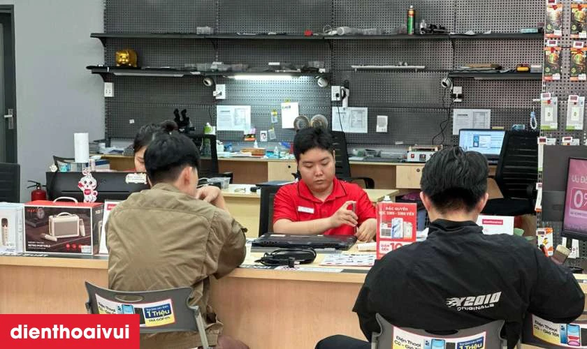 Quy tr&igrave;nh thay ổ cứng Macbook Pro