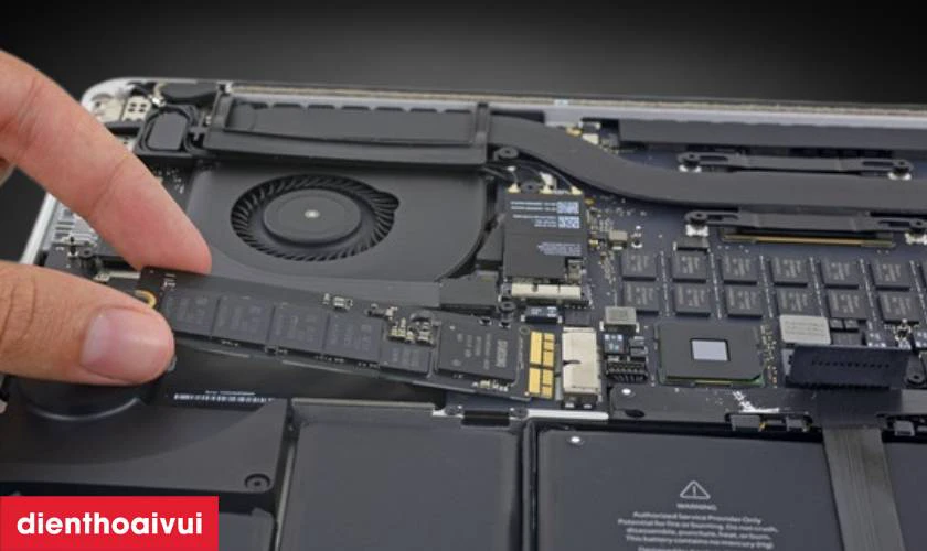 V&igrave; sao n&ecirc;n n&acirc;ng cấp ổ cứng cho MacBook Pro?
