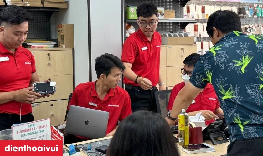 Quy trình thay ổ cứng Macbook Pro 2013 A1502 tại Điện Thoại Vui