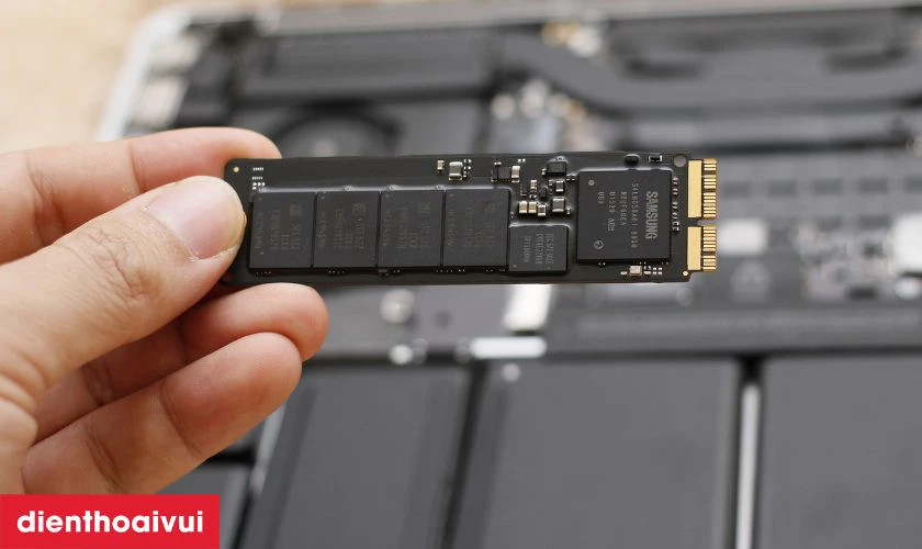 V&igrave; sao n&ecirc;n n&acirc;ng cấp ổ cứng cho MacBook Pro?