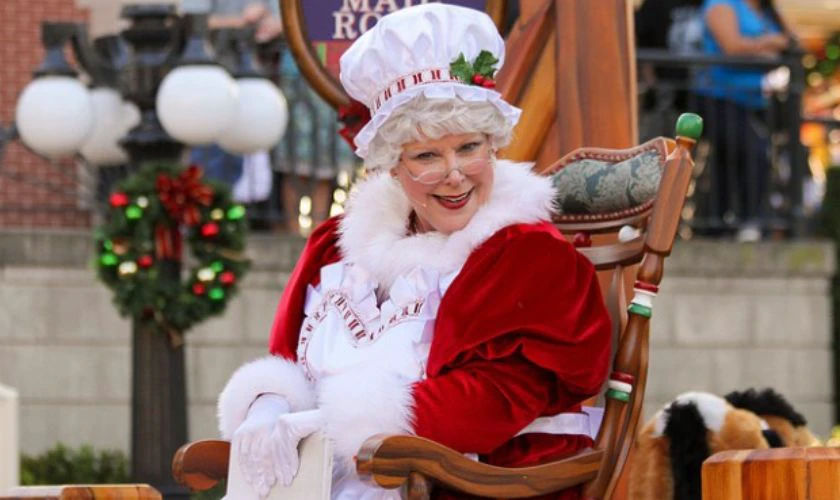 &Ocirc;ng gi&agrave; Noel sống với ai?