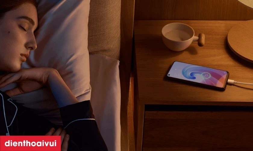 OPPO cũng tối ưu sạc qua đêm với tính năng Sạc đêm thông minh AI