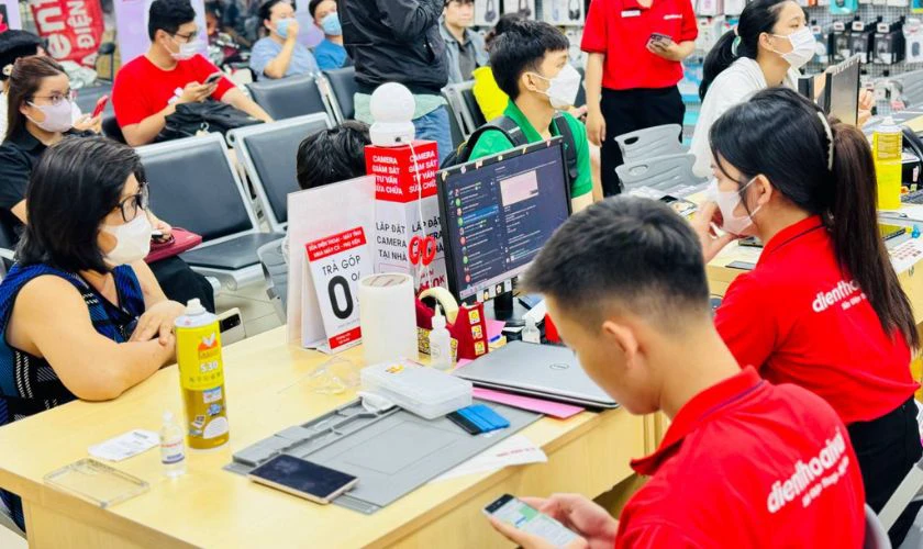 Liên hệ trung tâm sửa chữa uy tín để được hỗ trợ