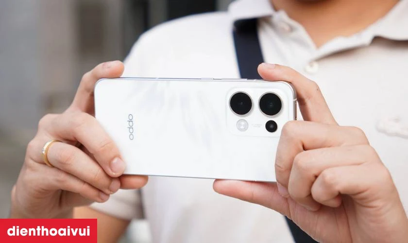 Bộ ba camera đa năng chụp đẹp trong mọi hoàn cảnh