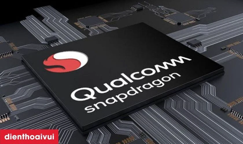 Hiệu năng mượt m&agrave; với con chip Snapdragon 695&nbsp;