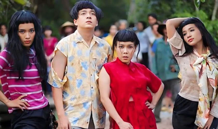 T&iacute;a Tui L&agrave; Cao Thủ - H&agrave;i Ho&agrave;i Linh v&agrave; Việt Hương