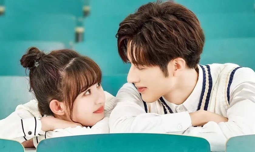 Rung động với c&acirc;u chuyện t&igrave;nh y&ecirc;u học tr&ograve; trong L&agrave;m Tr&aacute;i Tim Em Mỉm Cười