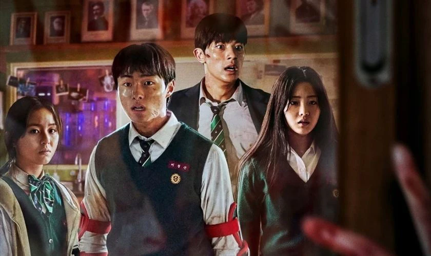 Phim zombie trường học hay