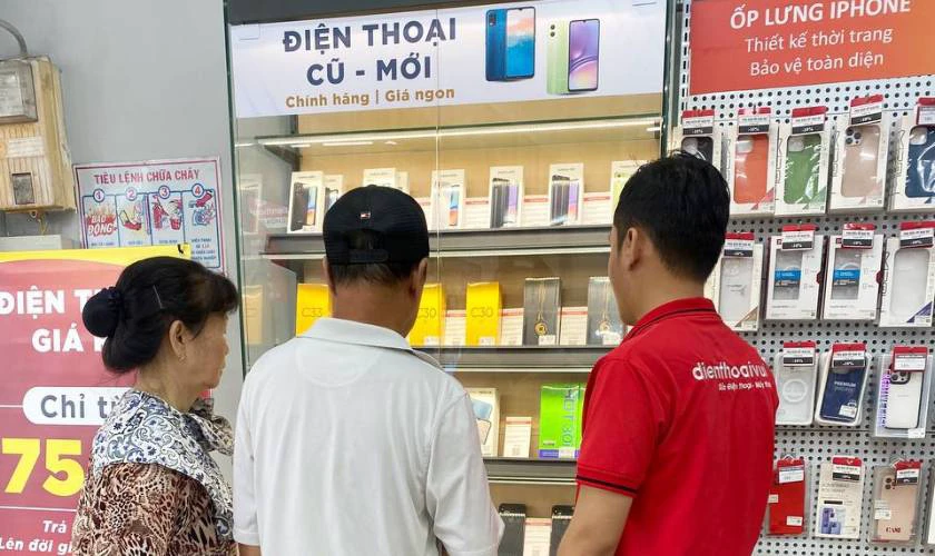Săn phụ kiện giảm gi&aacute; Black Friday Điện Thoại Vui