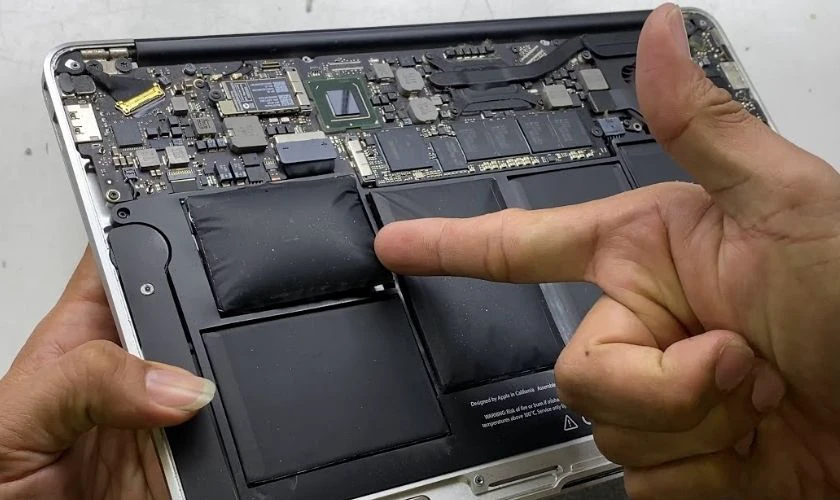 Dấu hiệu nhận biết cần thay pin mới cho laptop