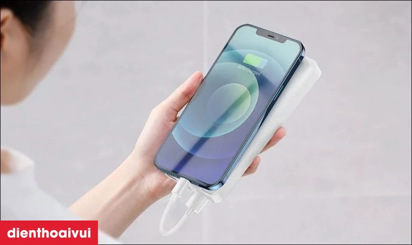 Dung lượng pin lớn sẵn s&agrave;ng cung cấp năng lượng