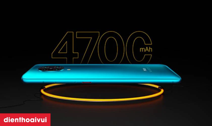 Pin dung lượng lớn 4700 mAh, sạc nhanh 30W